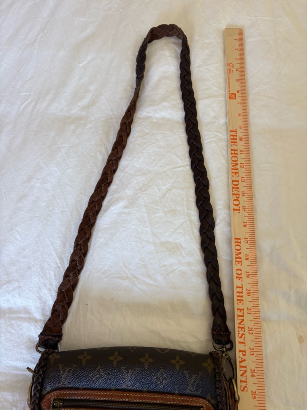 Vintage Brown Crossbody Bag - Picture 9 of 10